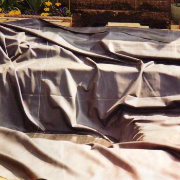 The liner has been introduced. Under this there is a proper underlay, this is a good investment.